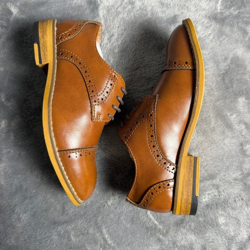Ashford Hayes Boys Tan Brown Brogue Wingtip Cap Toe Dress Shoes Size 11 Kids NEW
